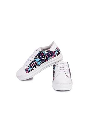 geometric print casual shoes