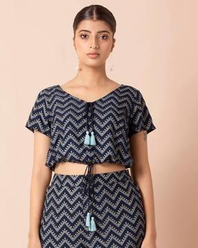 geometric print drawstring waist crop top