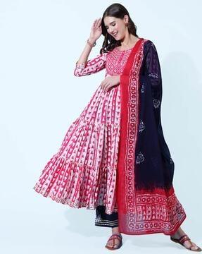 geometric print flared kurta & pants with dupatta set