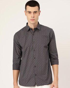 geometric print full sleeves shirt