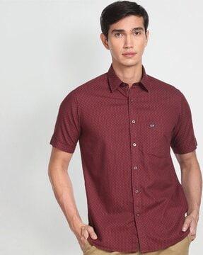 geometric print herringbone casual shirt