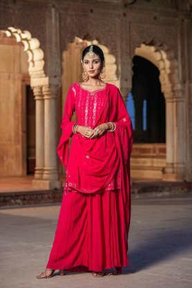 geometric print knee length faux fur woven women's kurta set - red
