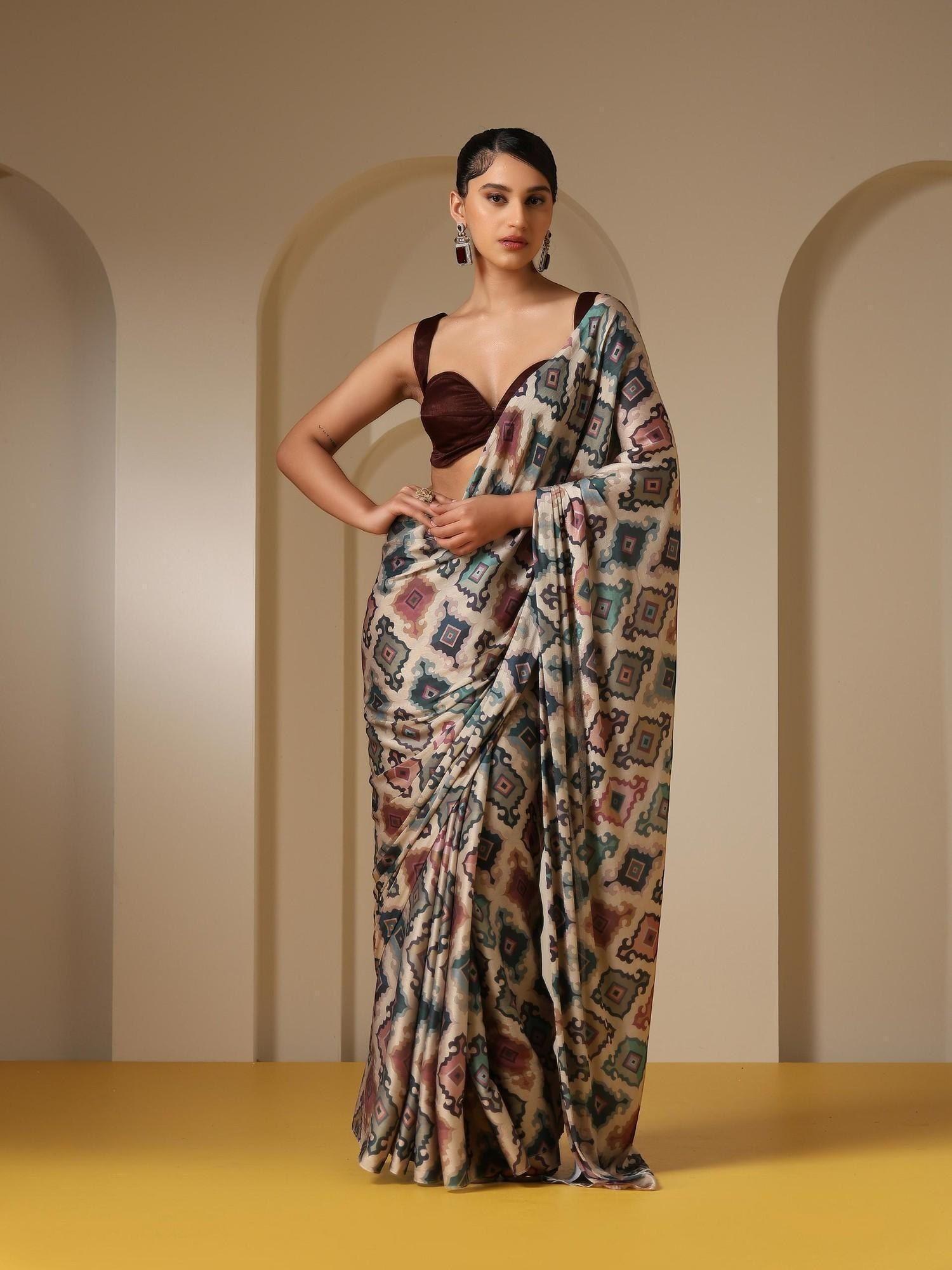 geometric print pattern super soft saree with unstitched blouse fabric