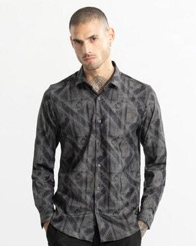 geometric print regular fit shirt