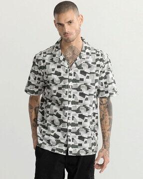 geometric print regular fit shirt