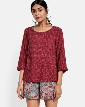 geometric print round-neck top