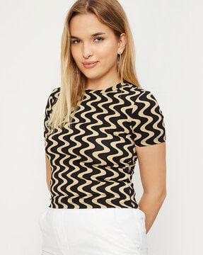 geometric print round-neck top