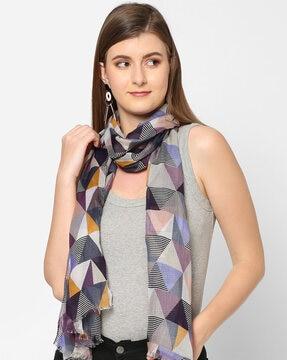 geometric print scarf