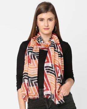 geometric print scarf