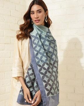 geometric print silk stole