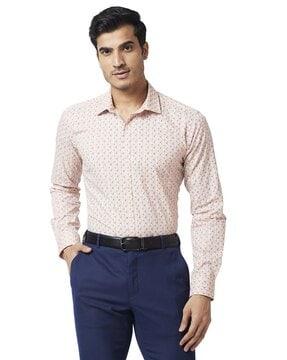 geometric print slim fit shirt with patch pocket