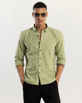 geometric print slim fit shirt with patch pocket