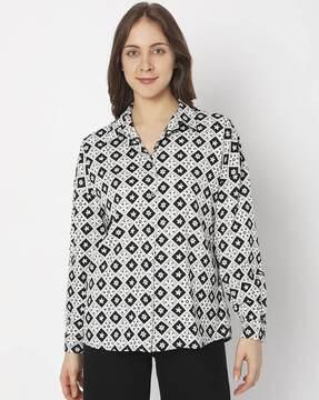 geometric print slim fit shirt