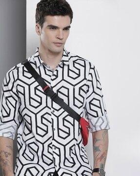 geometric print slim fit shirt