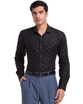 geometric print slim fit shirt