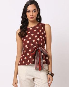 geometric print slim fit top