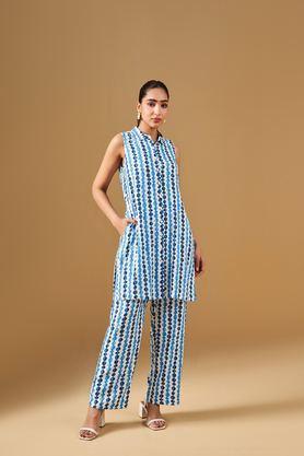 geometric print spread collar viscose women's kurta set - blue