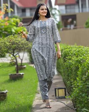 geometric print straight kurta set