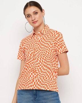 geometric print top with collar