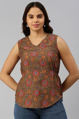 geometric print viscose v-neck women's top - wine