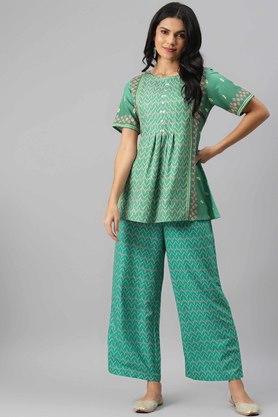 geometric rayon round neck womens flared kurta - green