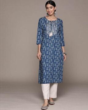 geometric straight kurta with round neck