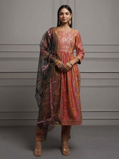 geroo jaipur pink silk embroidered bandhani kurta and pant with organza dupatta