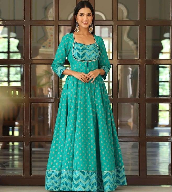 gillori green plus one gold print kalidar dress