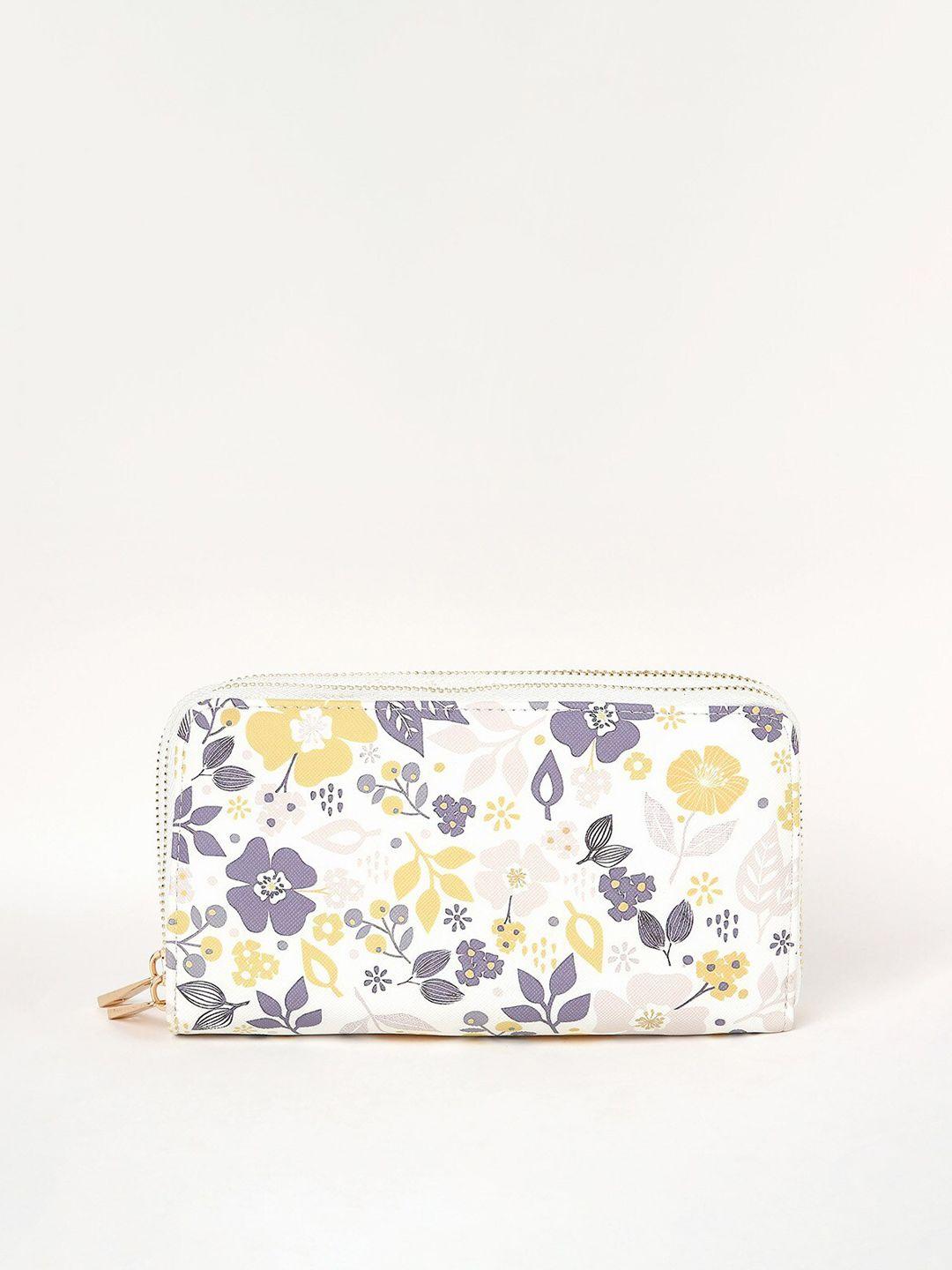 ginger by lifestyle women white & grey floral printed zip detail zip around wallet