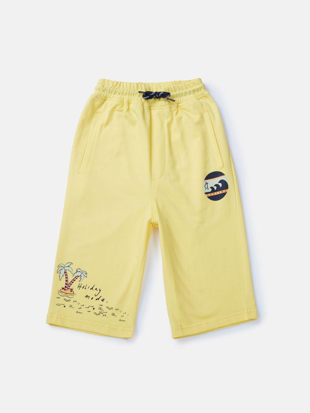 gini and jony boys yellow printed regular shorts