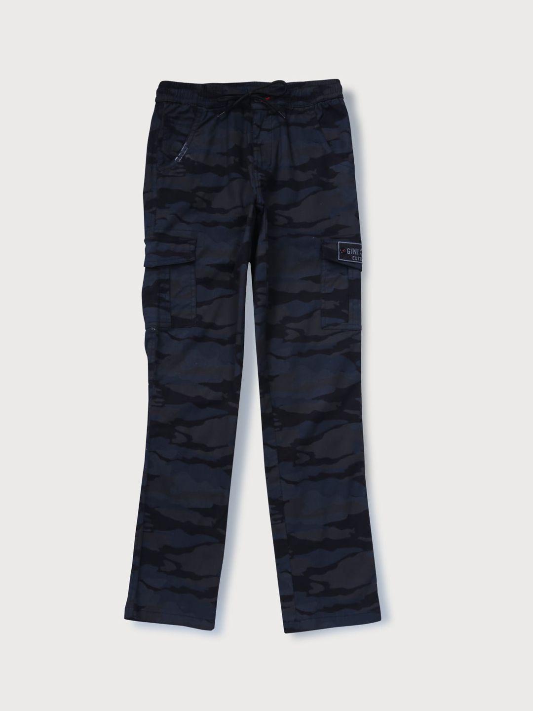 gini and jony boys camouflage printed mid-rise cotton cargos trousers