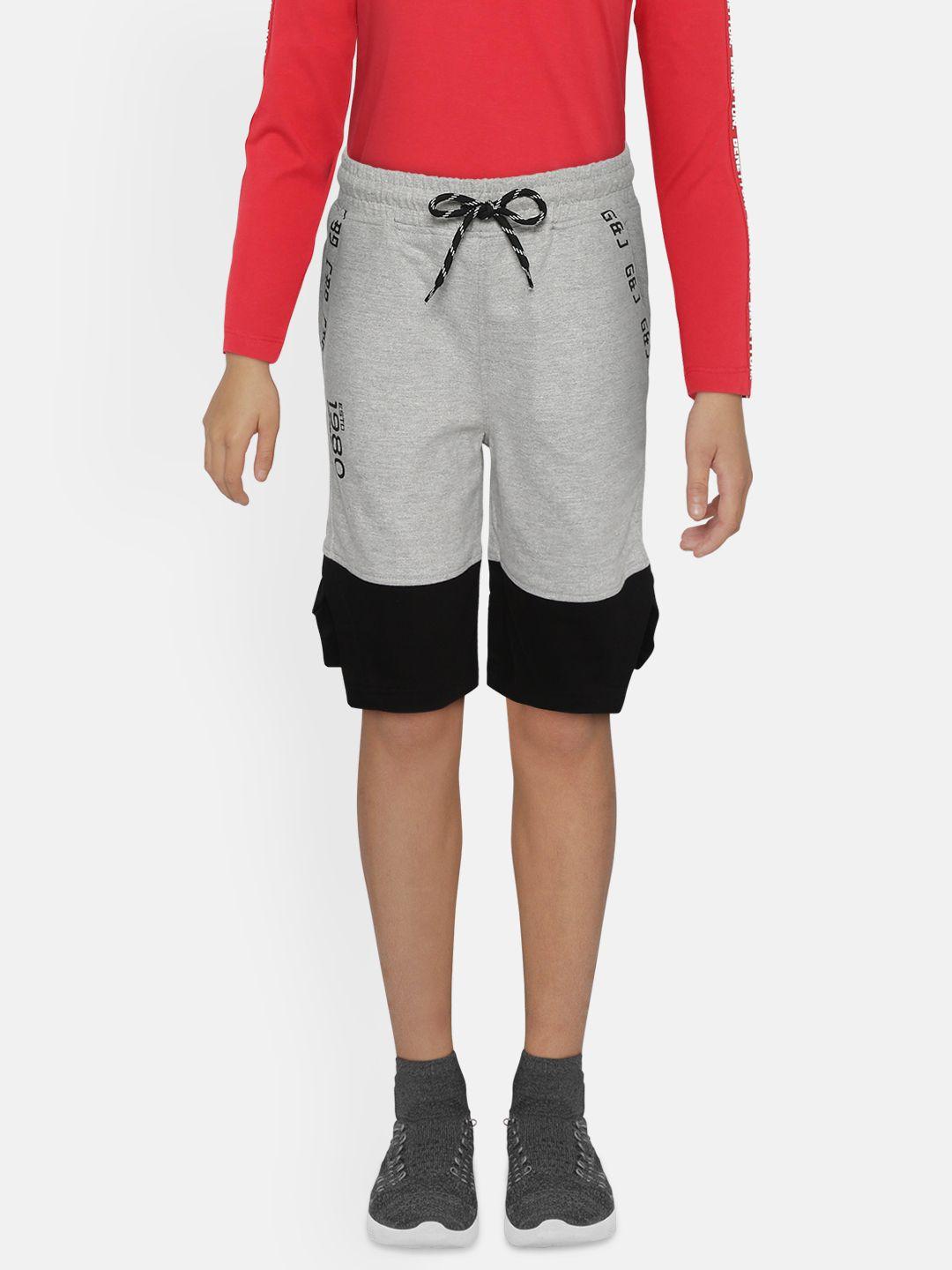 gini and jony boys grey melange & black colourblocked regular fit stretchable shorts