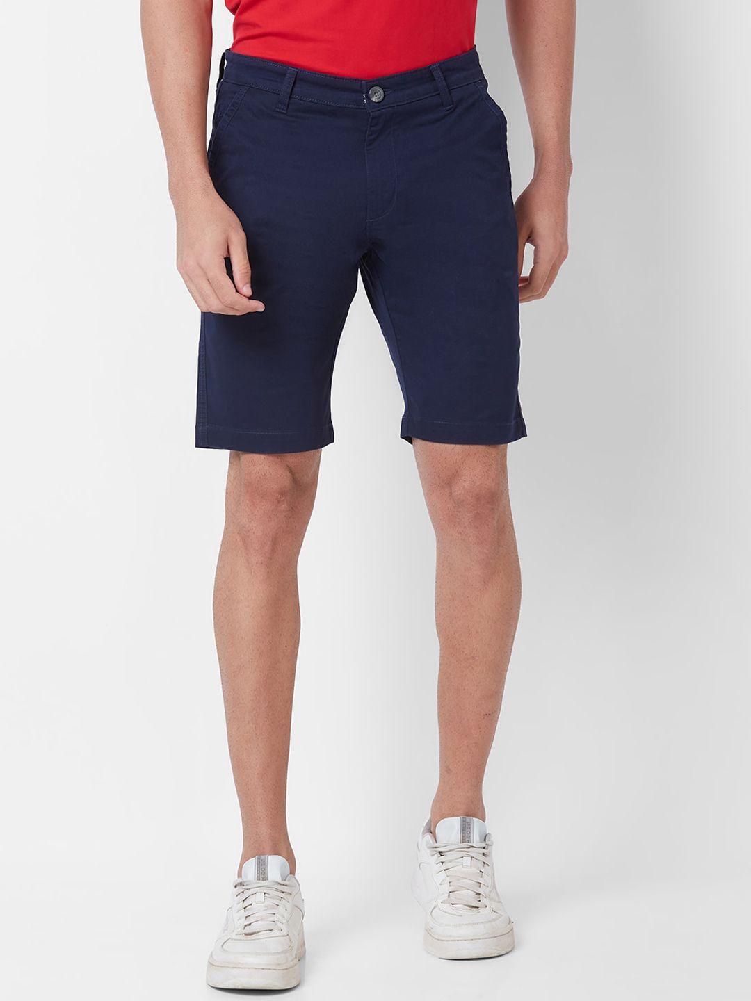 giordano men slim fit mid-rise shorts
