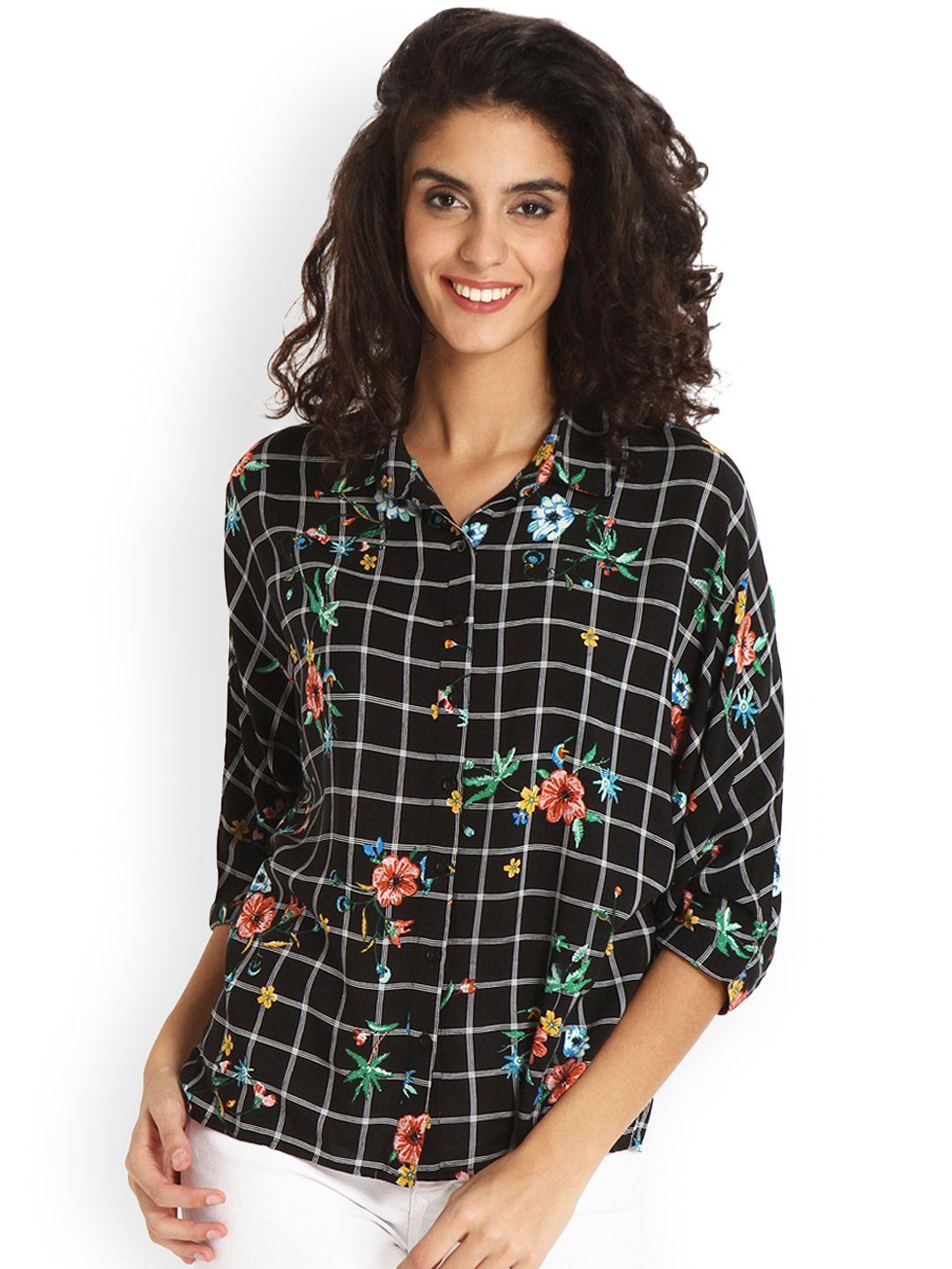 gipsy women black & off-white regular fit printed casual shirt