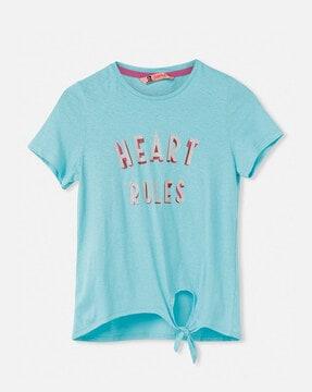 girls typographic print regular fit round-neck t-shirt