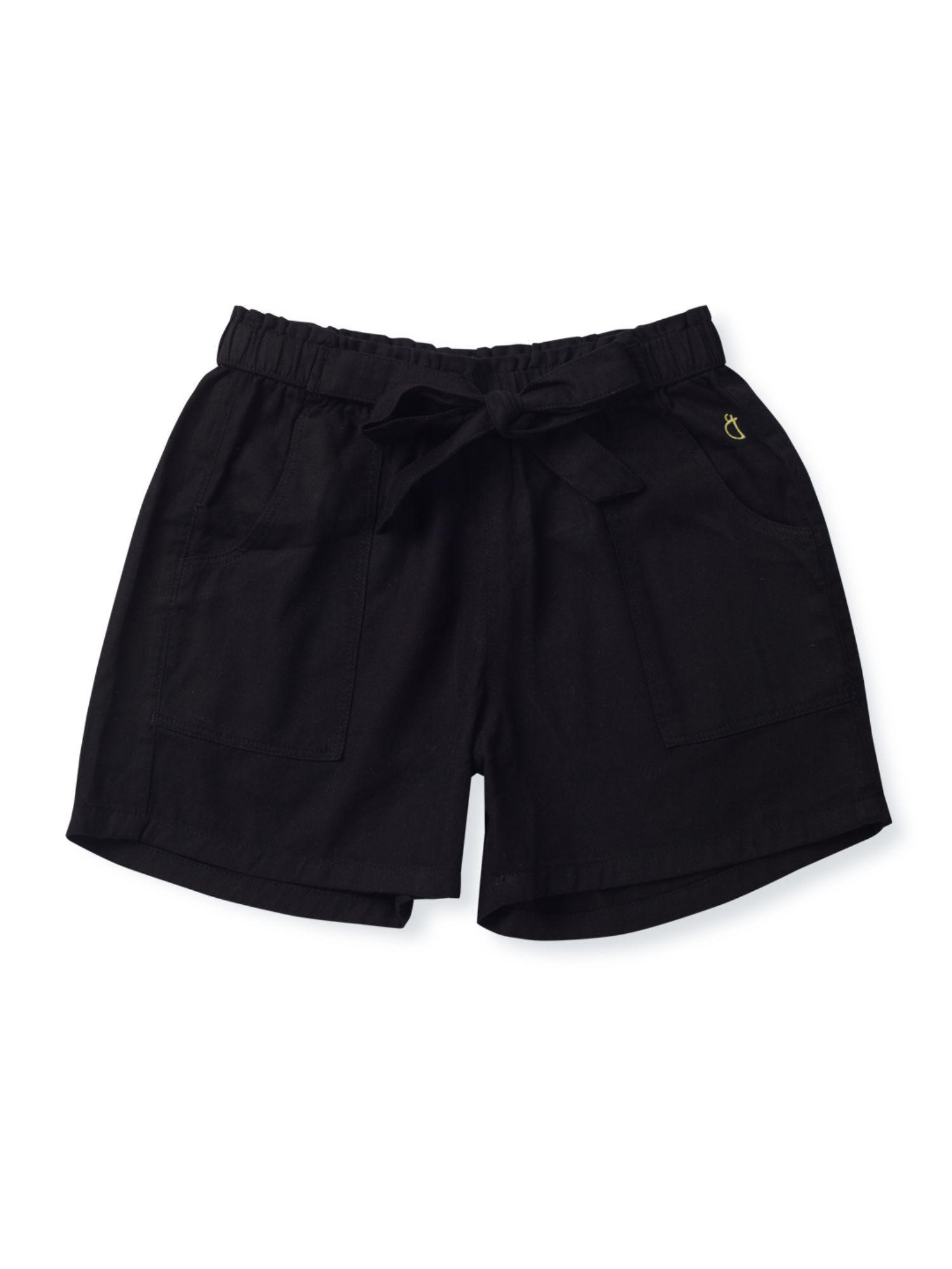 girls black solid cotton elasticated shorts
