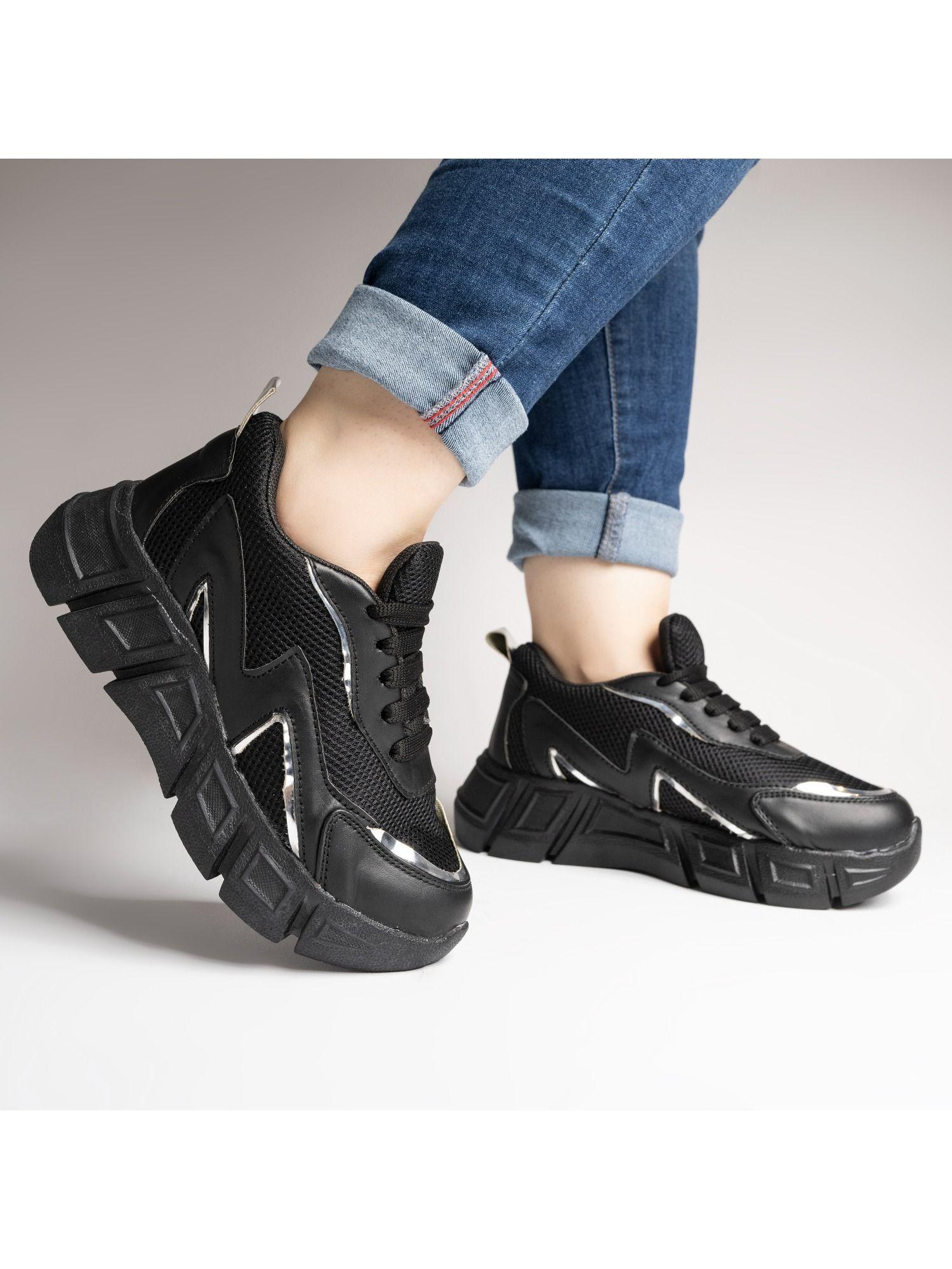 girls black walking shoes