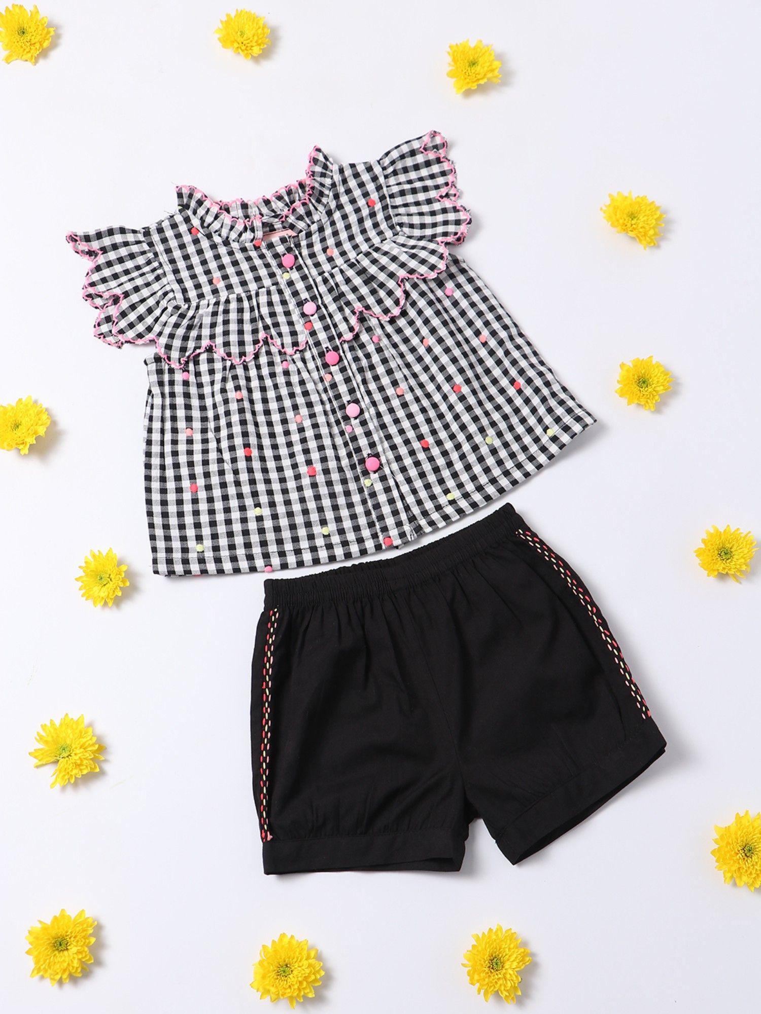 girls black white checked pure cotton top with shorts (set of 2)
