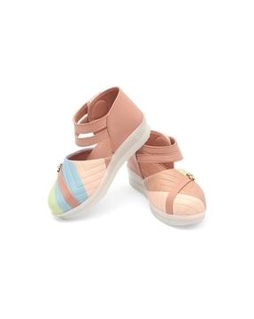 girls flat sandals with synthetic upper