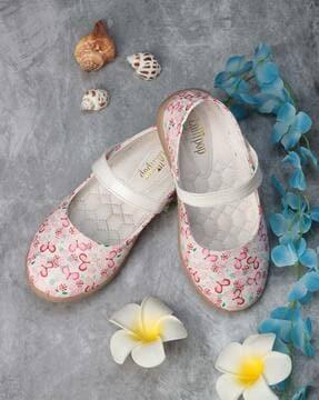girls floral print casual shoe with velcro fastening