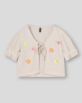 girls front tie-up relaxed fit crochet top