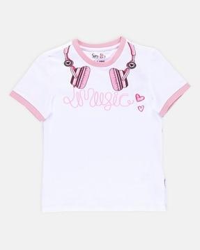 girls graphic top with crew neck