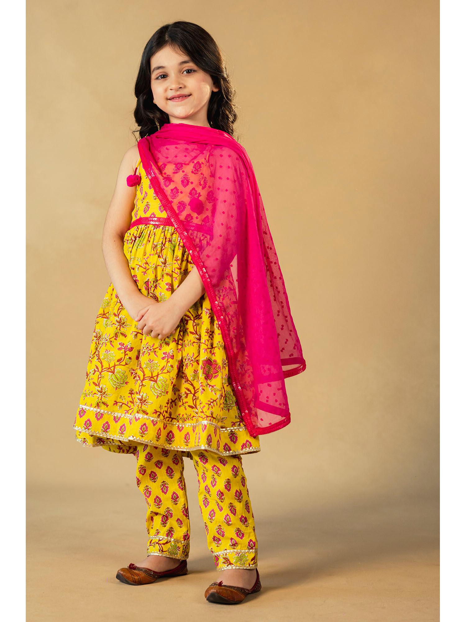 girls jaipuri printed kurta with pant and dupatta (set of 3)