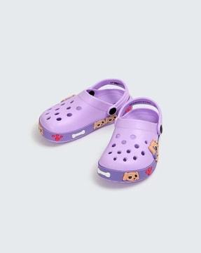 girls perforated slingback clogs with appliques