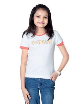 girls round-neck regular fit t-shirt