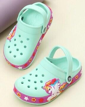 girls round-toe clogs with unicorn applique