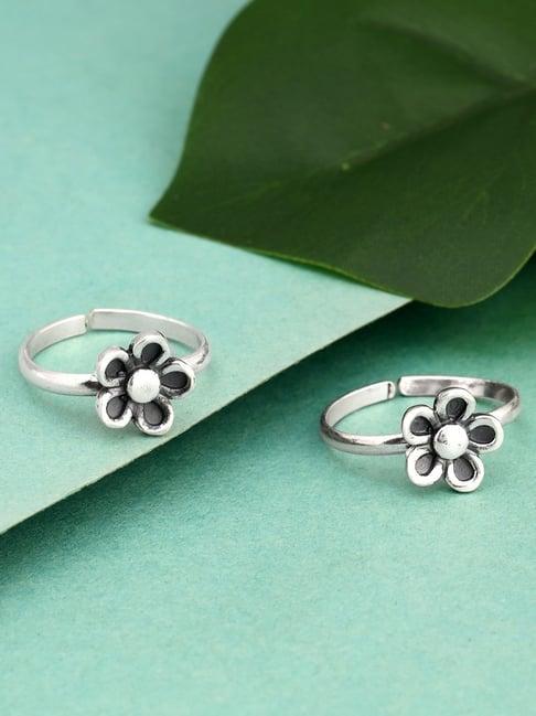 giva 925 oxidized silver blossoming flower toe rings