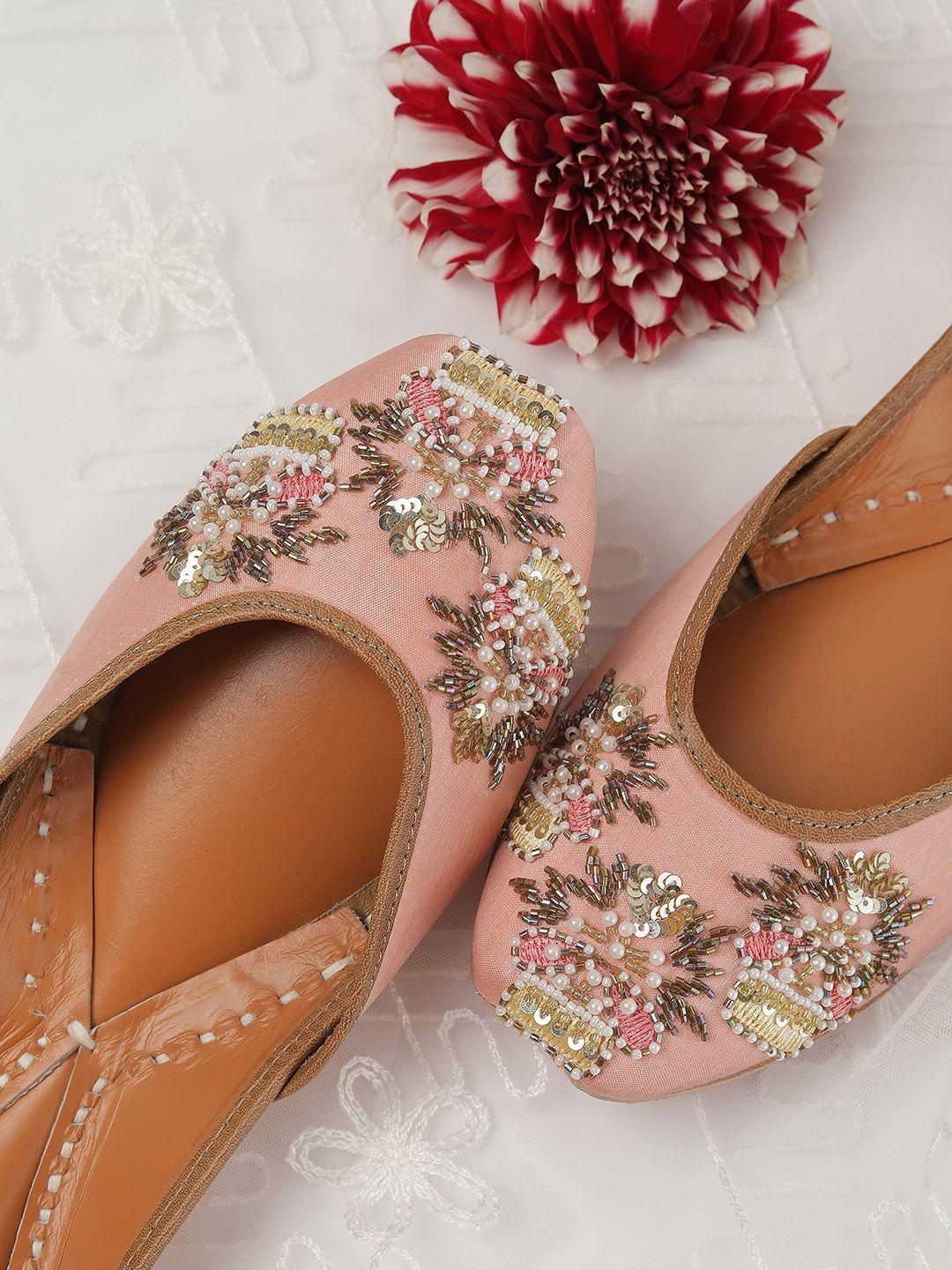 glam story women peach-coloured embellished ethnic mojaris flats