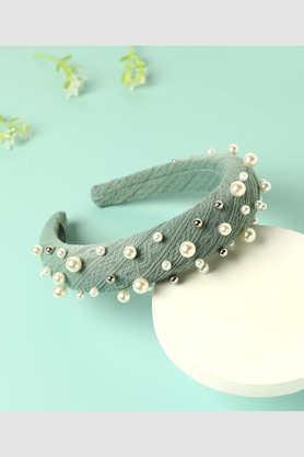 glittering accent: embellished hairband