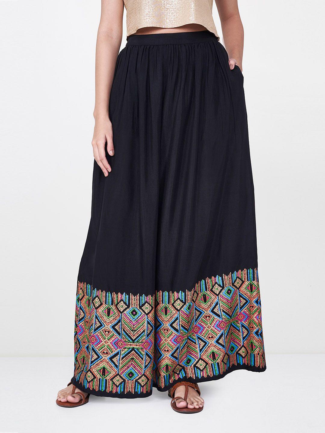 global desi women black printed a-line maxi skirt